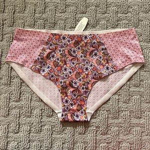 Victoria’s Secret Hiphugger Panty